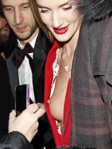 rosie_huntington_whiteley03