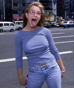 britney_spears_in_tokyo- 1999