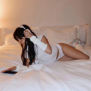 camila_cabell02