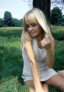 Danish actress Yutte Stensgaard was almost a flash, appearing in movies from 1970 to 1972