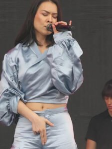mitski01