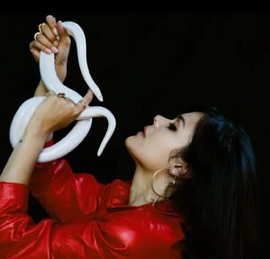 natasha_khan02