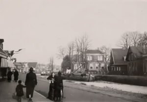 FC.straat 1935 in het midden boerderij Lubberman.