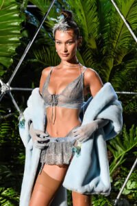 bella_hadid03