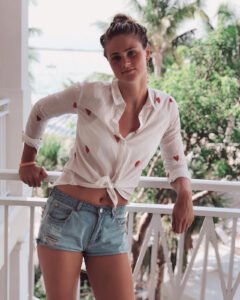 brigitte_sleeking03