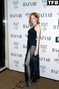 ellie_bamber02