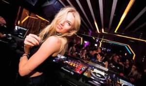 melanie_ribbe01