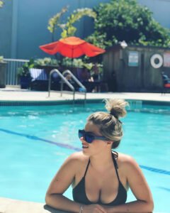 laura_van_dam03