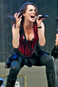 sharon_den_adel02
