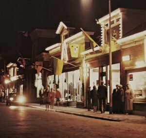 Een zaterdagavond in Oude Pekela jaren 60